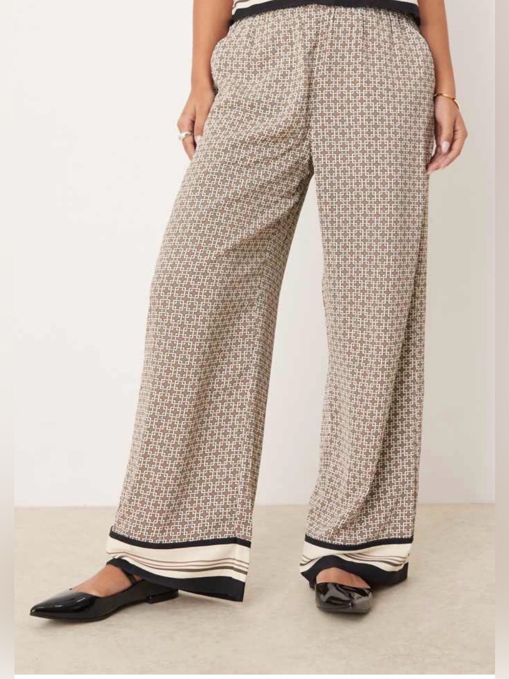 Abercrombie & Fitch Co-Ord Printed Satin Trouser Pants Size Small long NWT
